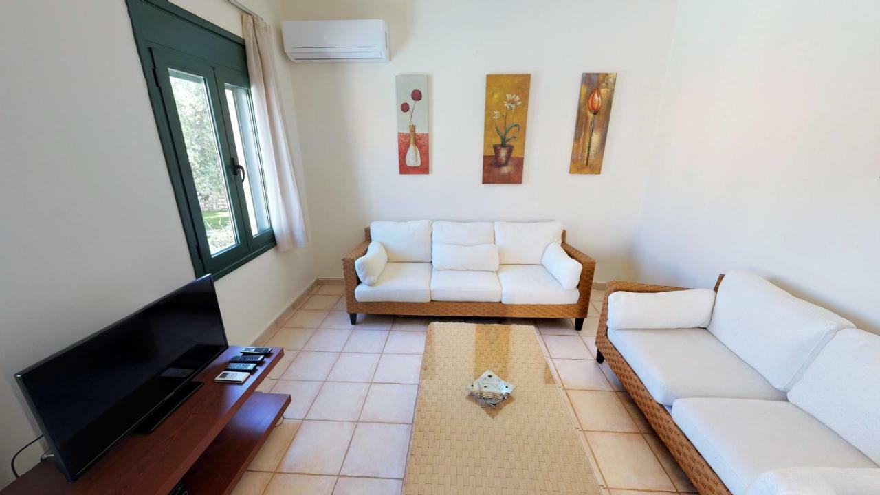 Villa Eleni Asprouliánoi Buitenkant foto