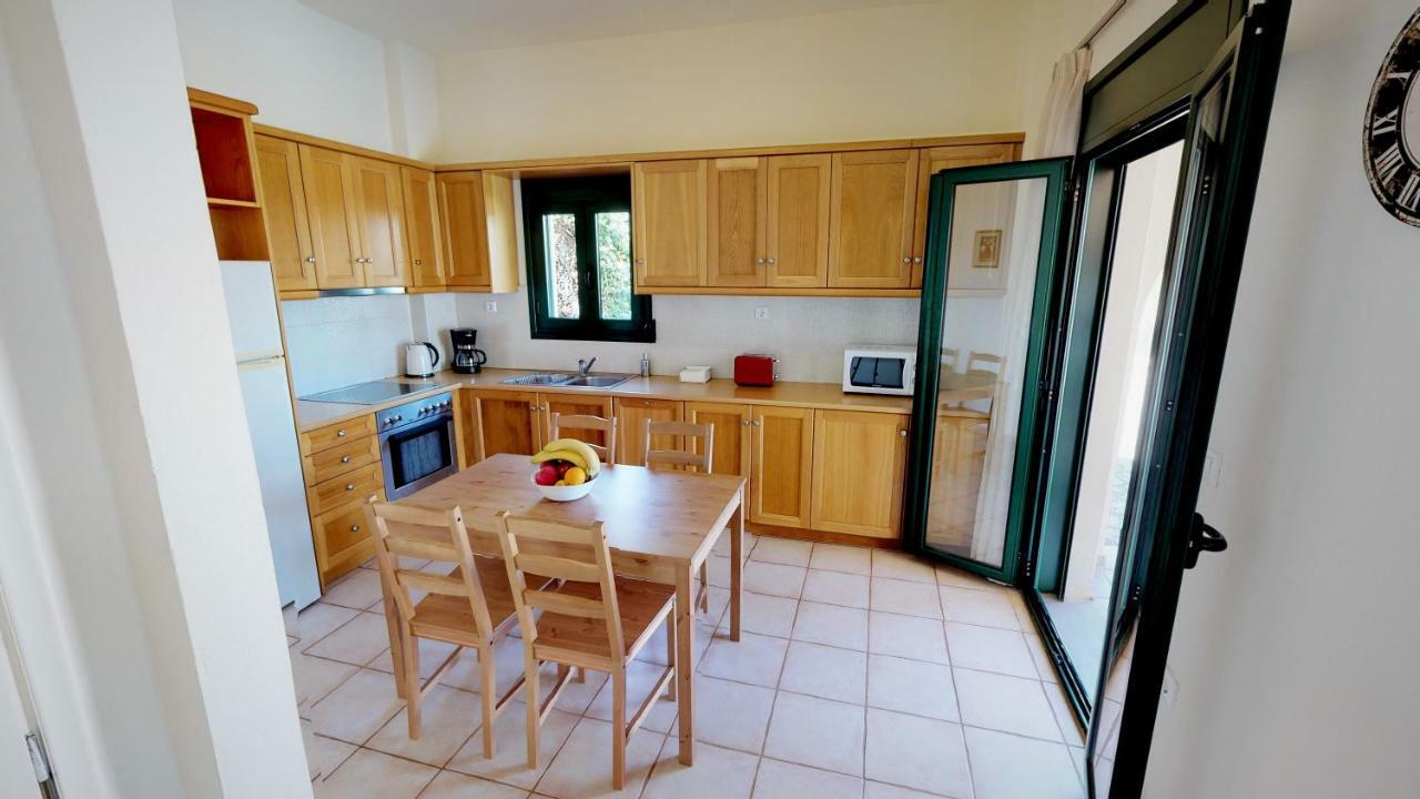 Villa Eleni Asprouliánoi Buitenkant foto