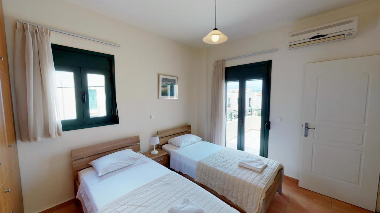Villa Eleni Asprouliánoi Buitenkant foto